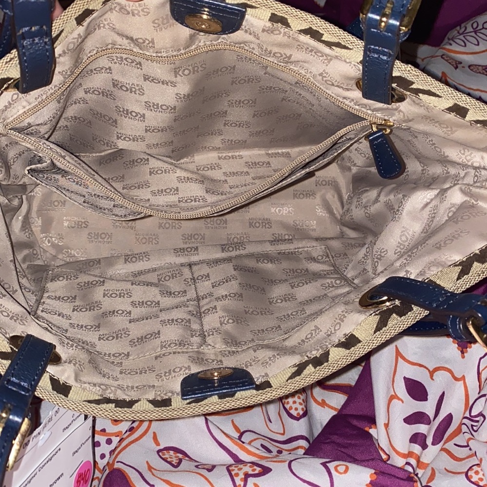 Authentic Michael Kors Canvas Mk Monogram Tote Wi… - image 2